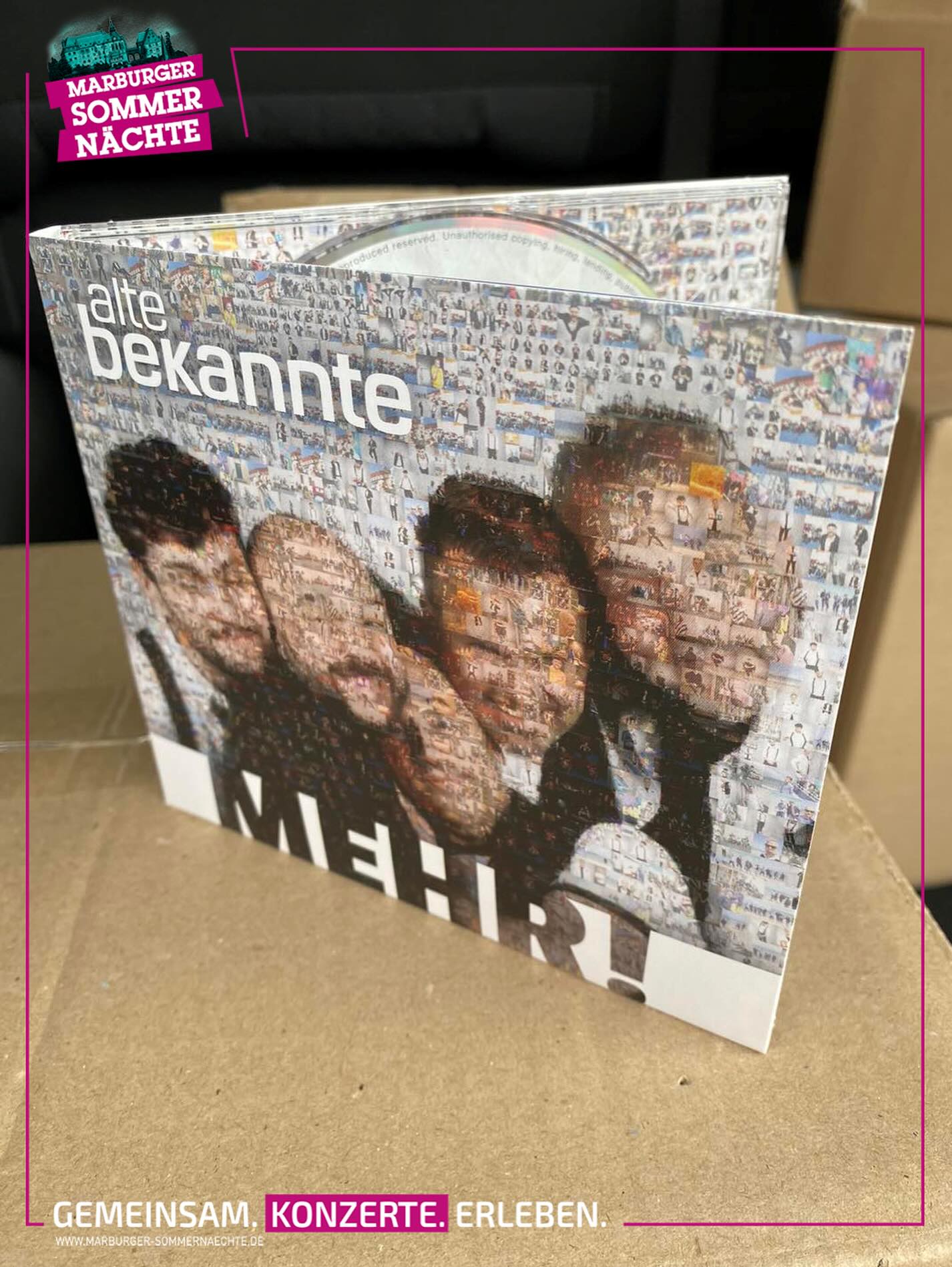 Good news für alle @alte.bekannte -Fans! Nach zwei Jahren meldet sich die A cappella Pop-Helden mit ihrem sechsten Studioalbum „Mehr!“ zurück 🤩! Das Album bietet eine starke Mischung aus scharfsinniger Satire, gesellschaftlicher Beobachtung und emotionalen Momenten. Live nachzuhören bei uns am So. 19. Juli 26. 🎟 TICKETS für das Konzert von Alte Bekannte bei den Marburger Sommernächten sind an allen bekannten VVK und online hier erhältlich 👉 Link in Bio!
